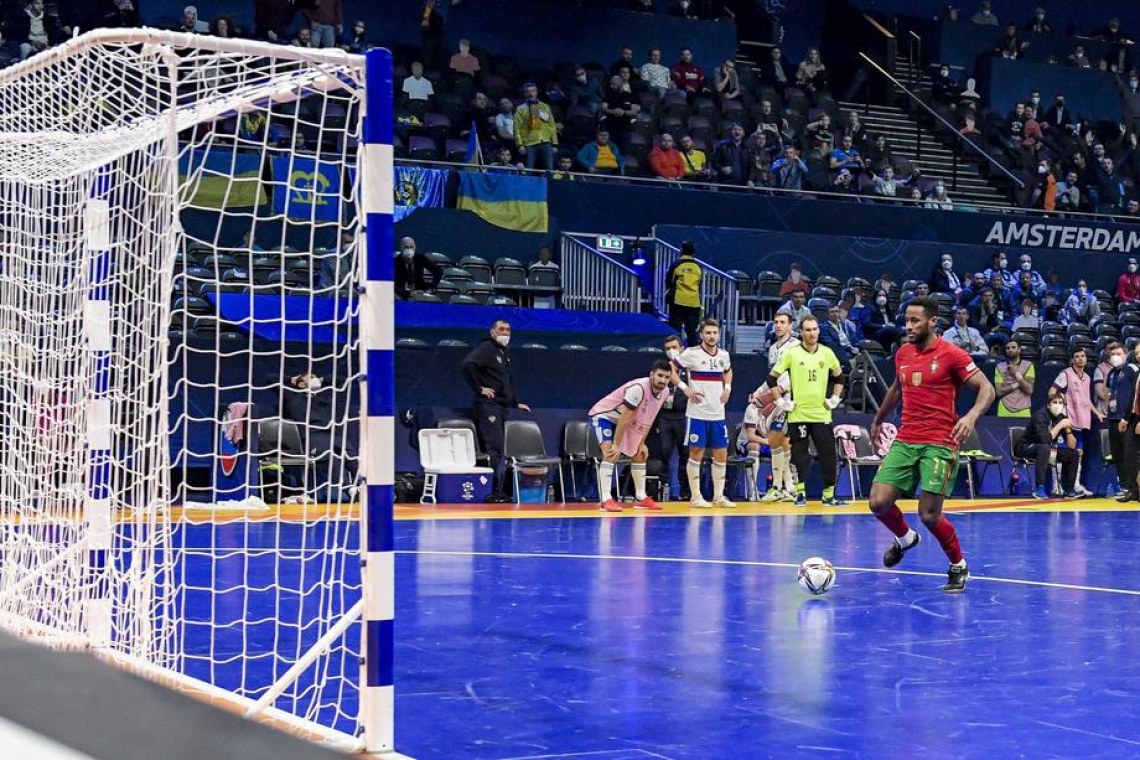 Dobovec proti Barceloni, reprezentanca proti Kazahstanu in Črni gori
