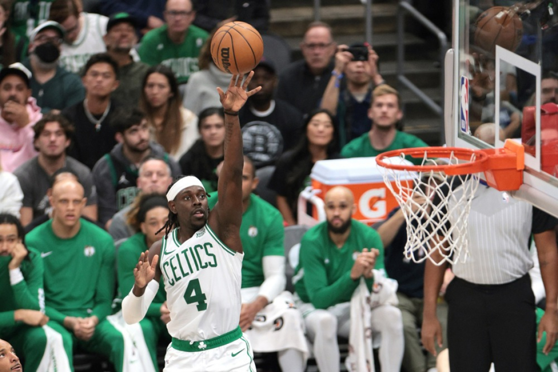Boston s šesto zaporedno zmago utrdil vodstvo v ligi NBA